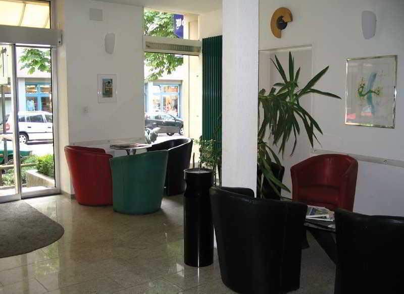 Becozy Self Check-In Pop-Up Hotel Basel Eksteriør bilde